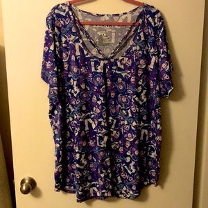 TORRID PIXAR TOY STORY SHOET SLEEVE TOP.